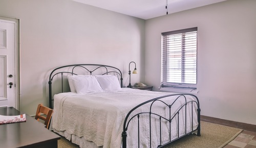 Traditional Room, 1 King Bed, Non Smoking