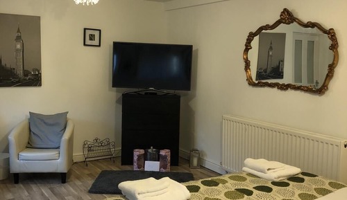 Double room-Standard-Shared Bathroom-Courtyard view-Ground Floor