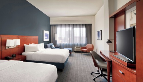 Room, 2 Queen Beds, Hearing Accessible (Accessible Bathtub)