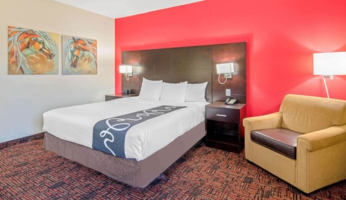 Room, 1 King Bed, Accessible, Non Smoking (Mobility/Hearing Impaired Accessible)