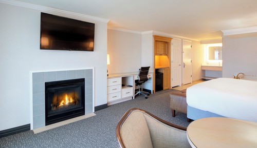Oceanfront King Spa Non Pet