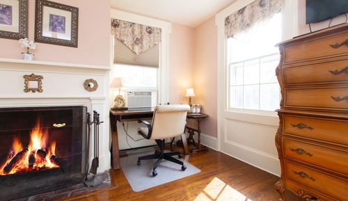 Superior Double Room, Private Bathroom, Harbor View (Victorian)