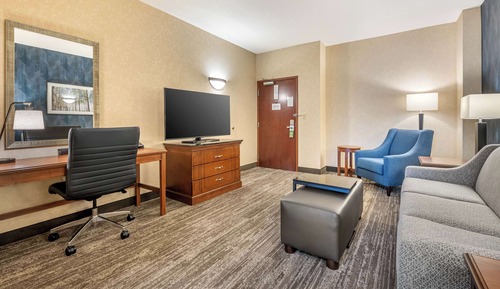Suite, Multiple Beds (Upper Floor, Sofa Sleeper, 2 Rooms)