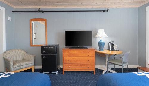 Two Queen Limited View