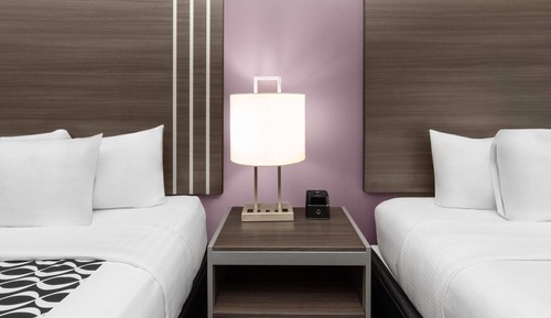 Room, 2 Queen Beds, Non Smoking