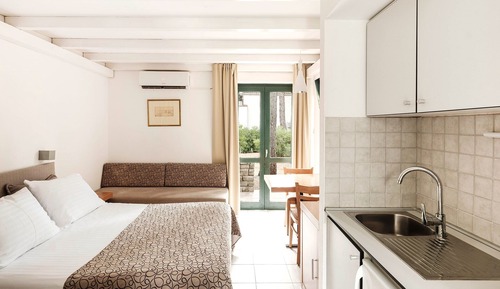 Essential Studio Apartment for 2+1 persons
