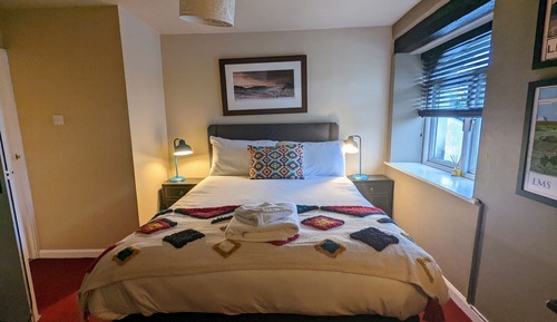 Suite, Ensuite (2 adults & 1 child)