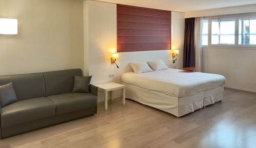 Suite, Multiple Beds