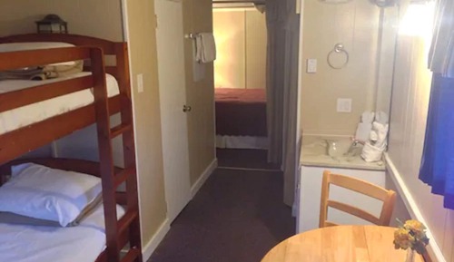  Small Family Caboose, 1 Double Bed and 2 Single Bunks