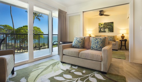 1 Bedroom Ocean Front with Den