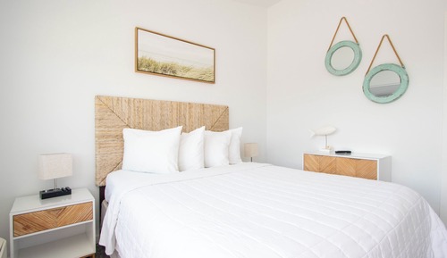 Suite, 1 Bedroom, Kitchen, Pool View