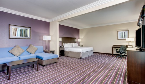 Suite, Accessible, Non Smoking (Hearing)