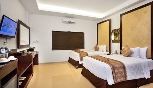 Deluxe Room, 2 Twin Beds, Smoking, Bathtub