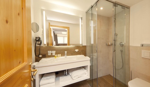 Double Room (Annemone)