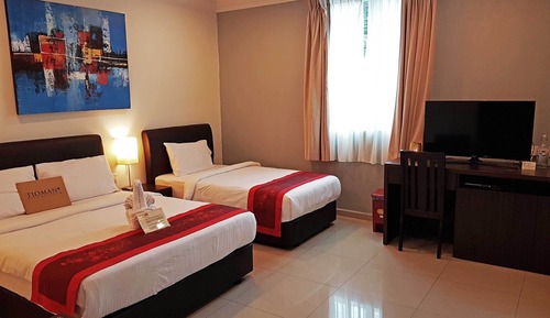 Deluxe Triple Room (with A/C)