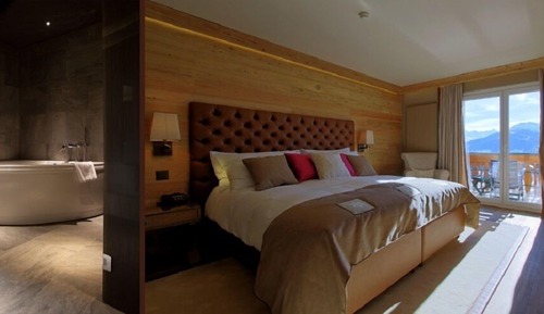 Royal Suite, Balcony, Mountain View
