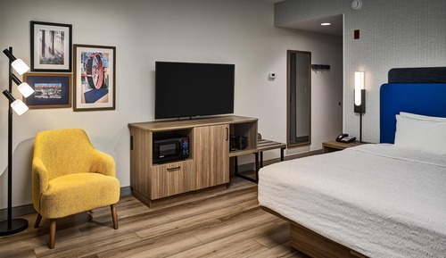Room, 1 King Bed, Non Smoking