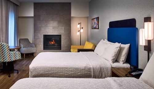 Room, Multiple Beds, Fireplace