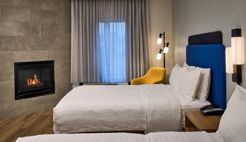 Room, 2 Queen Beds, Non Smoking, Fireplace