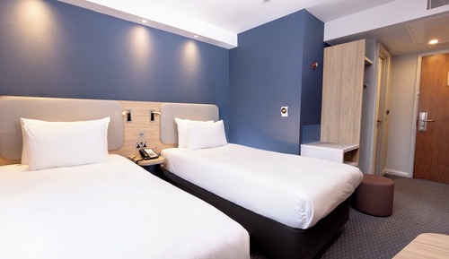 Standard Room, 2 Twin Beds (with Free Hot Breakfast)