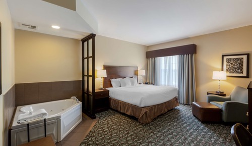 Suite, 1 King Bed, Non Smoking, Jetted Tub