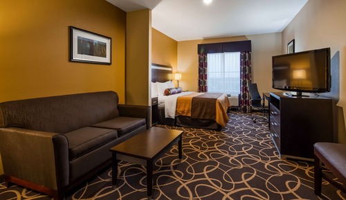 Suite, 1 King Bed, Accessible, Bathtub