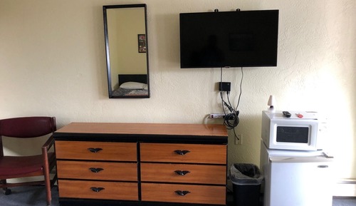 1 Queen Bed, Non-Smoking, ADA Accesible, Ground Floor