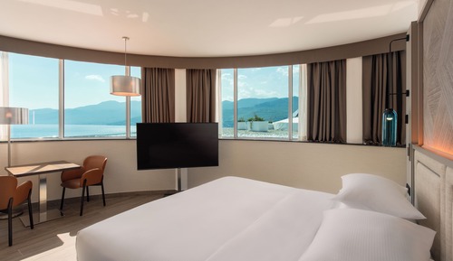 Executive Room, 1 King Bed