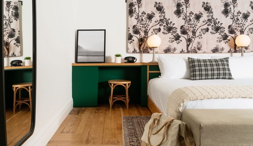 Standard Room, 1 Queen Bed