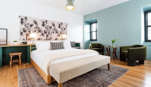 Superior Room, 1 King Bed