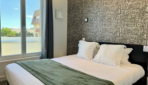 Comfort Room, City View, Oceanfront