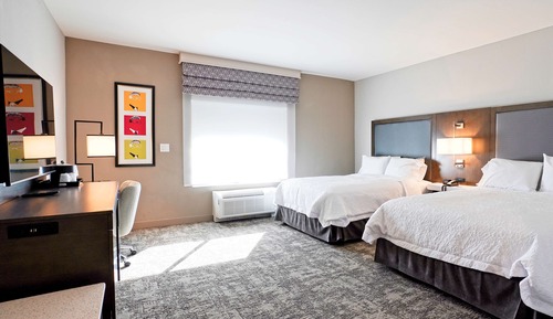 Room, 2 Queen Beds, Accessible, Bathtub