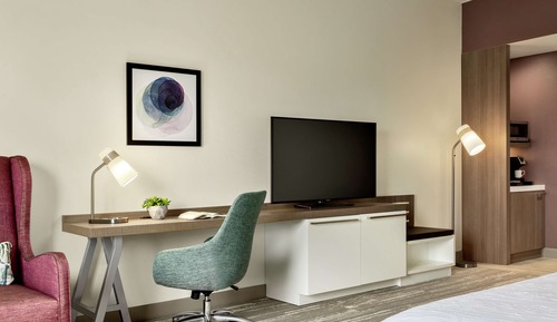 Suite, 2 Queen Beds (Mobility & Hearing, Roll-In Shower)