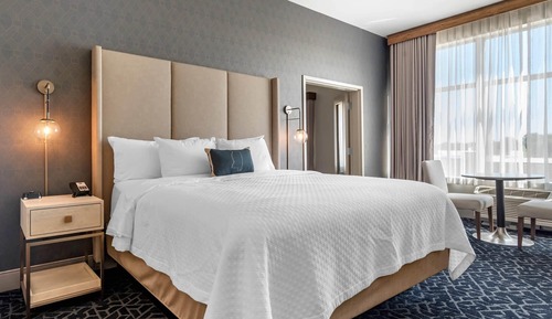 Executive Suite, 1 King Bed, Non Smoking