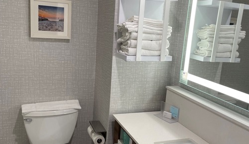 Room, 2 Queen Beds, Accessible, Bathtub (Hearing)