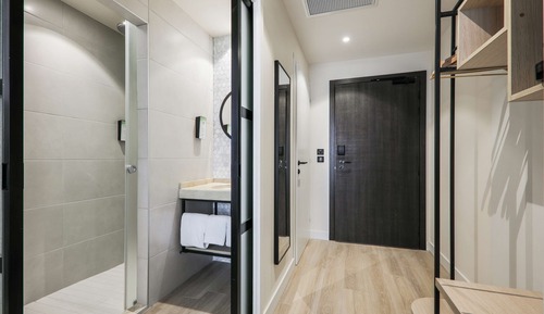 Standard Room (1 King Bed, 1 Double Bed, 1 Sofa Bed)