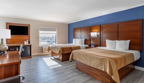 Suite, 2 Queen Beds, Non Smoking