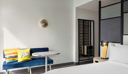Room, 1 King Bed (Mobility Accessible, Roll-in Shower)