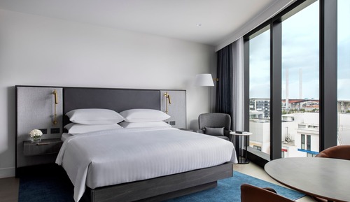 Superior Room, 1 King Bed