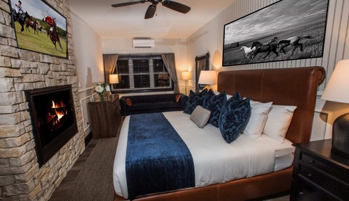 Deluxe Room - Adults Only