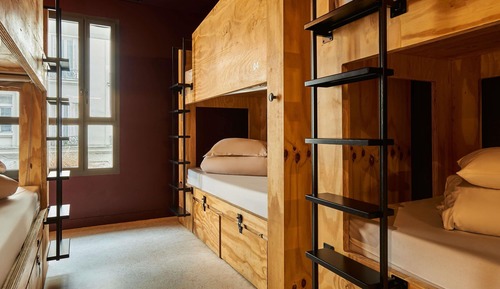 1 Lit dans une chambre partagée de 6 à 8 personnes