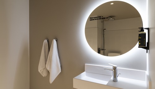 Chambre Double avec salle de bains privée - Accessible aux personnes à mobilité réduite