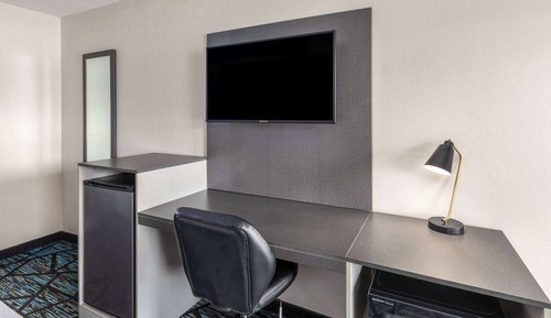 Room, 2 Queen Beds, Accessible, Non Smoking