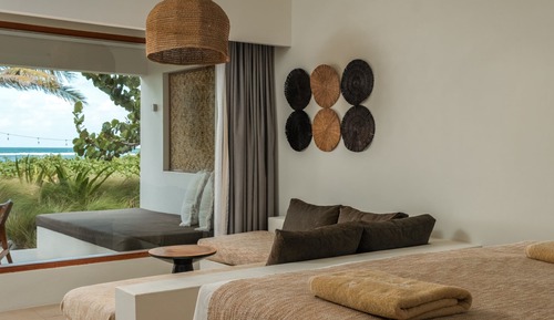 Beachfront Suite