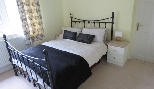 Double Room, Ensuite (Room 2)