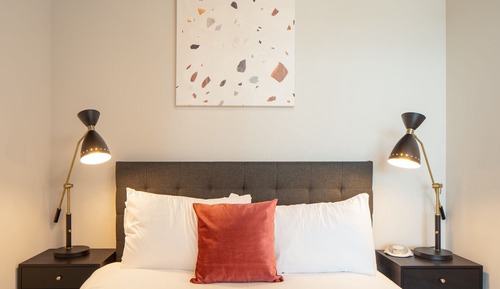 Premier Studio, 1 Queen Bed, Non Smoking, Kitchen (Self Check-in with Virtual Front Desk)