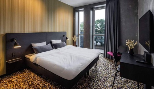 Double Room, 1 Double Bed