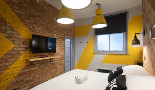 Deluxe King or Twin Room