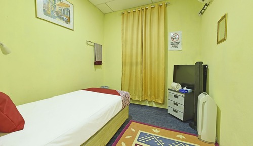Deluxe Single Room