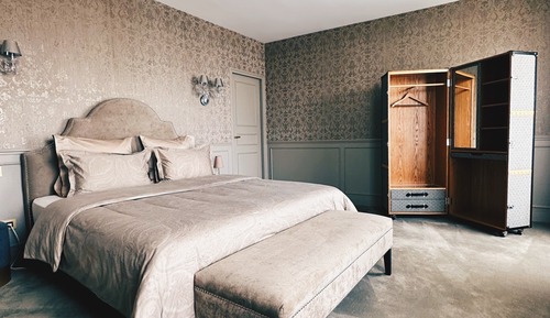 Luxury Studio Suite, 1 Bedroom, Hot Tub, Annex Building